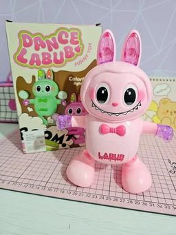 Labubu Robot Bailarín. 