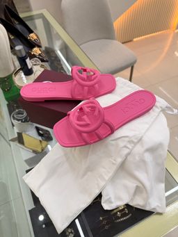 Chinelos Gucci rubber 