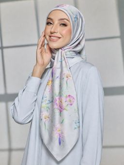 Mekar Peoni in Ash Grey