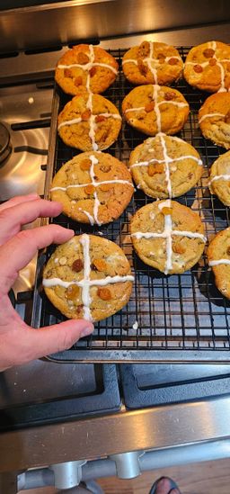 Hot Cross Bun Limited Edition (10 Cookies) 