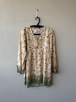Vestido Boho Floral Verde y Crema