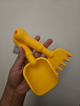 Small spade and rake