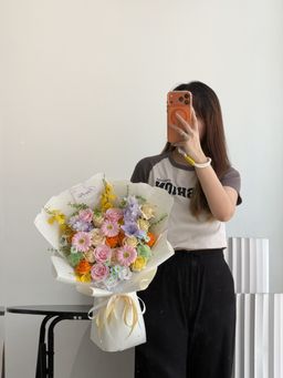 Light Bloom Soap Flower Bouquet 