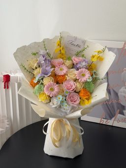 Light Bloom Soap Flower Bouquet 