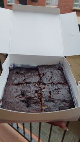 Plain brownie box