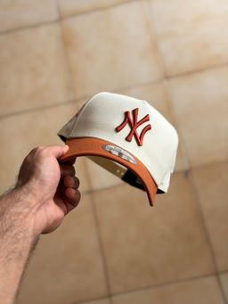 New Era 9Forty - NY Yankees 1999 World Series Orange 2-Tone