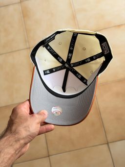 New Era 9Forty - NY Yankees 1999 World Series Orange 2-Tone