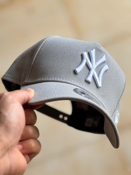 New Era 9Forty - NY Yankees Grey