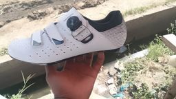 Shimano RP4 Road Cycling Shoes – White (Size 43)