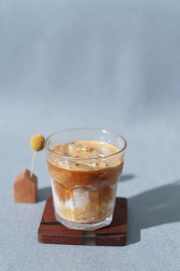 Iced White ( Less Milk )