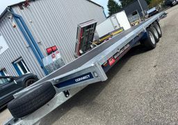 Remolque de plataforma BJT Connect – 3 ejes (3,5 t)