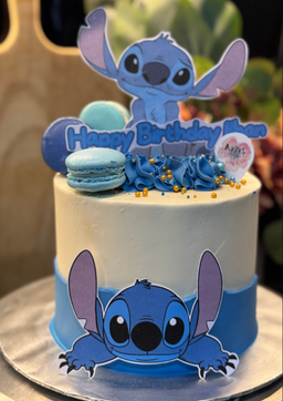 Customised Cake *4 Layers