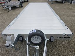 Remolque portacoches Temared Carplatform 6021/2 S – 3,5 t (3 ejes)