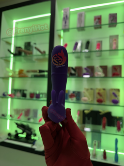 Vibrador doble acción con control por aplicación 