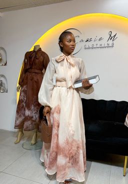 Pastor’s Wife silk Reverie