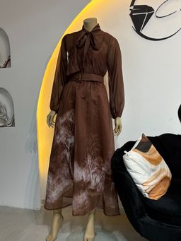 Pastor’s Wife silk Reverie