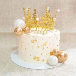 Luxe Ivory & Gold Royal Cake