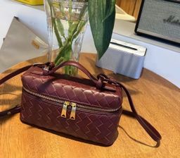 7012 - Woven Vanity Bag 