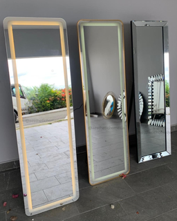 Aesthetic Gold Glow LED mirror 