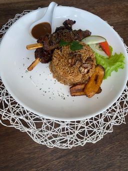 🍗 Chicken (Indonesian) Chicken Satay with Nasi Goreng