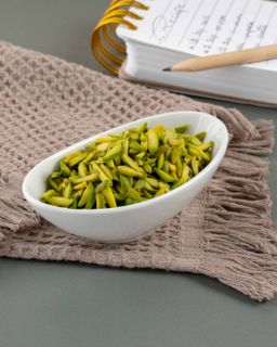 شرائح الفستق (Pistachio Slices)