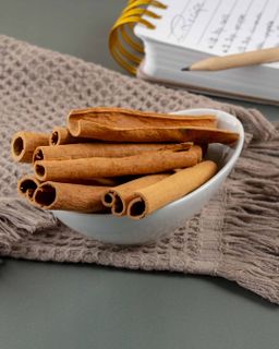 قرفة عيدان إندونيسيا