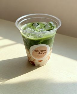 [april exclusive] iced blushing shortcake matcha