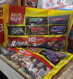Mars Milk Chocolate Variety Pack Candy, 145 pcs.