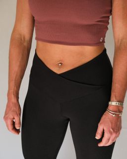 V-Cross Shape Legging 