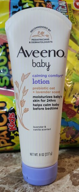 Aveeno baby calming comfort lotion with prebiotic oats+lavender scent 8 oz