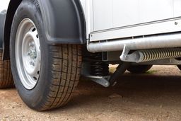 Van Cheval Liberté Maxi 4 – Gris hierro – 4 plazas (transporte en diagonal)