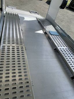 Remolque cerrado Roadster 1000 Debon – Transporte de coches