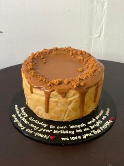 Biscoff Burnt Cheesecake