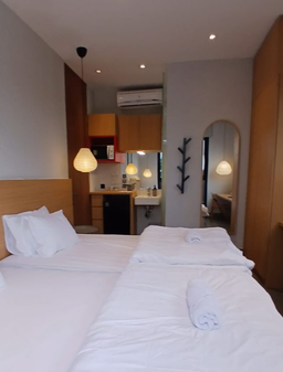 Kyoto Balcony Cabana