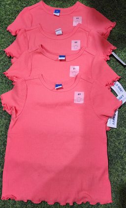 Oldnavy little girls tops size 2T