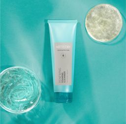 Artistry Skin Nutrition™ Renewing Foaming Cleanser
