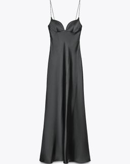 Robe Longue en Satin Noir - Coupe Sirène Élégante