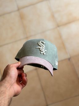 New Era 9Forty - Chicago White Sox Olive x Dusty Pink