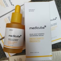 SÉRUM KOJIC ACID + NIACINAMIDE – MEDICUBE