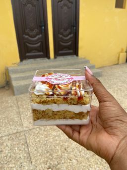 Big size cake parfait 