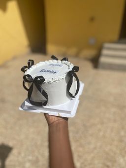 6 inches one layer cake