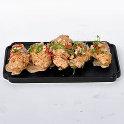 CHILLY GARLIC WINGS | أجنحة دجاج بالثوم الحار