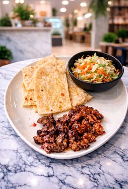 Mishkaki with naan/fries and salad  (N)