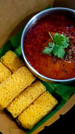 Roti Kirai & Chicken Curry