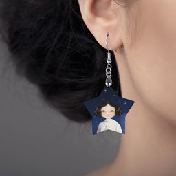 PORTRAIT OF LULU AMONG THE STARS – STAR DROP EARRINGS