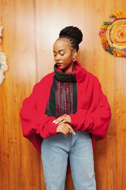 Ascili Cropped snuggy - Red / Kenyan Print