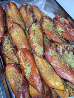 Piept de Pui Afumat în crustă de fistic