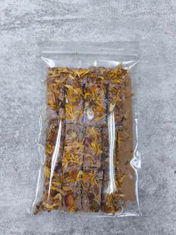 Herbi-Bars: Blackberry, Timothy Hay, Daisies & Red Clover Flowers