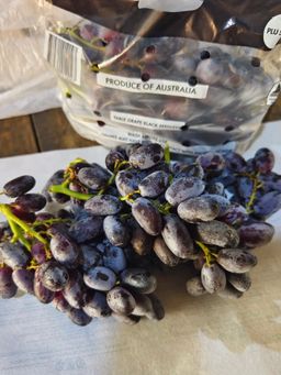 Australia Black Grapes (By the Box)