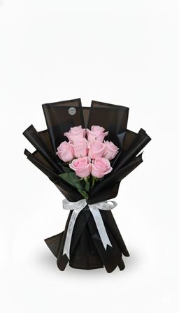 10pcs Classic Red Roses in Luxury Black Wrap